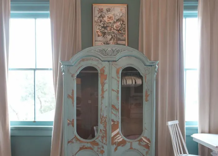 The Gilded Lady - The Wedding * Pensacola